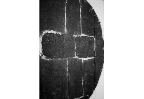 Table et croix bretonne