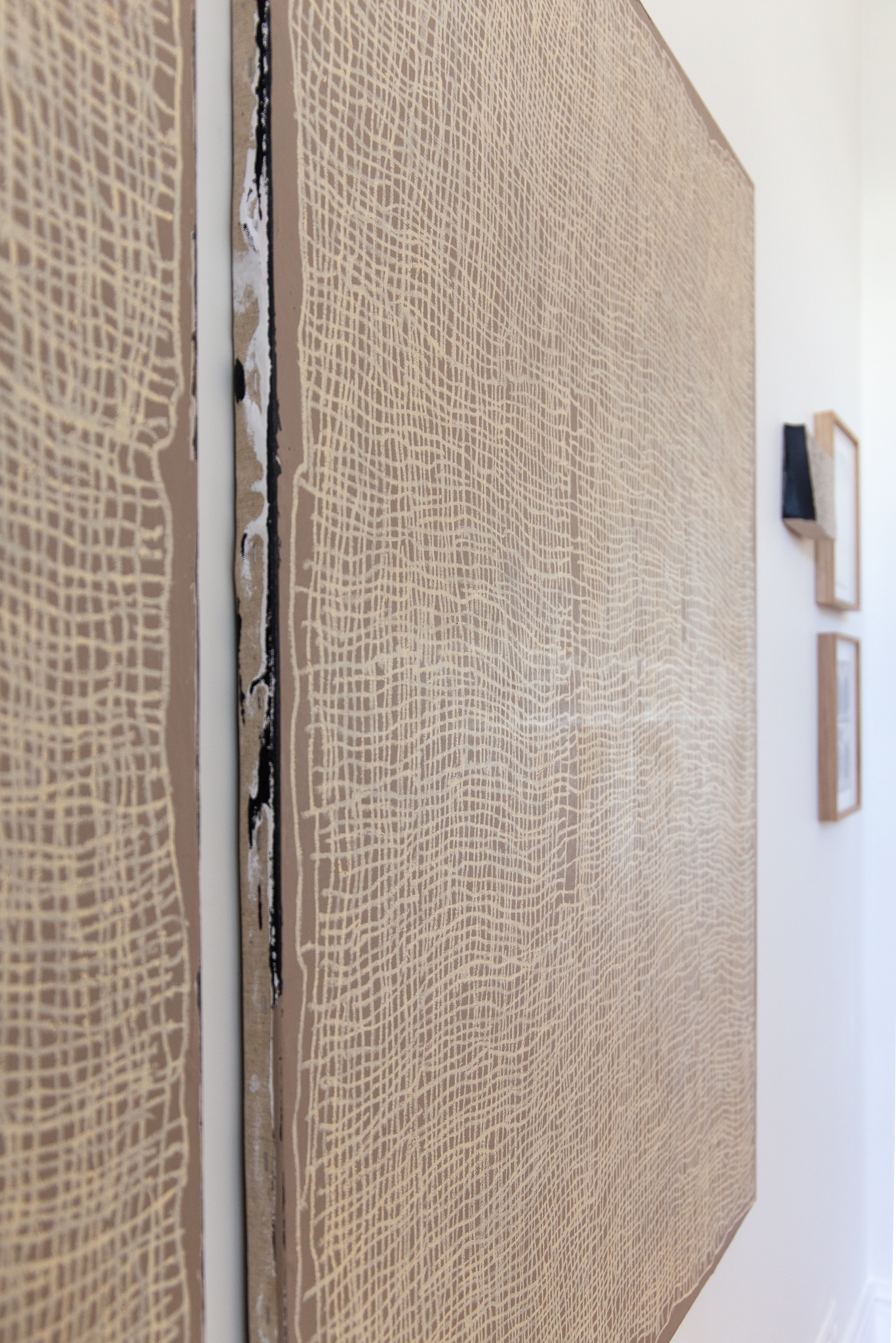 Possible blanc antique sur café fort I