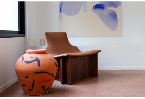 Terracotta, jarre décor noir, col corail