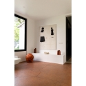 Terracotta, jarre décor noir, col corail
