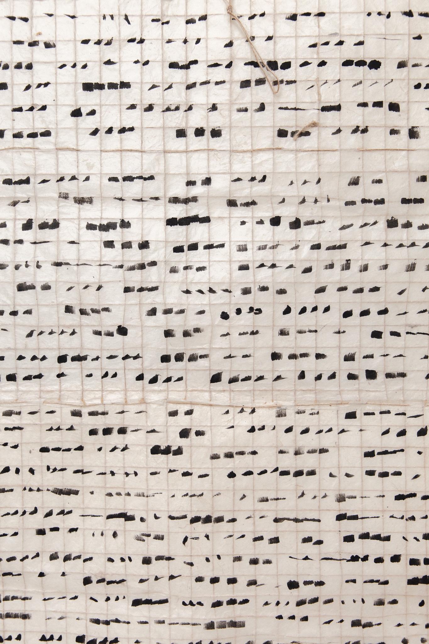 Écritures silencieuses noires ficelles