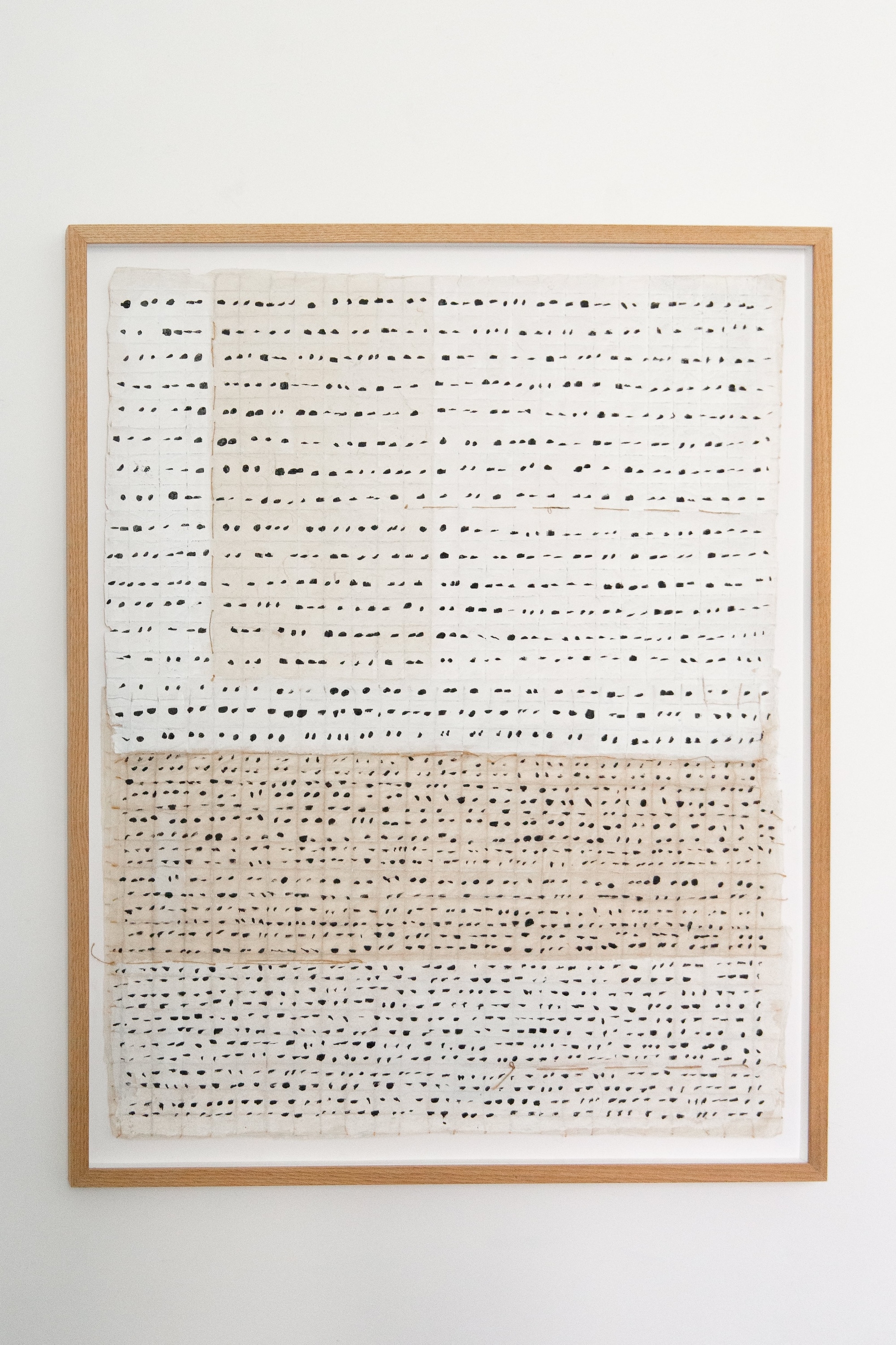 Écriture asémique - encre noir et fils rouge