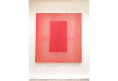 Vertical composition cherry red on blood orange