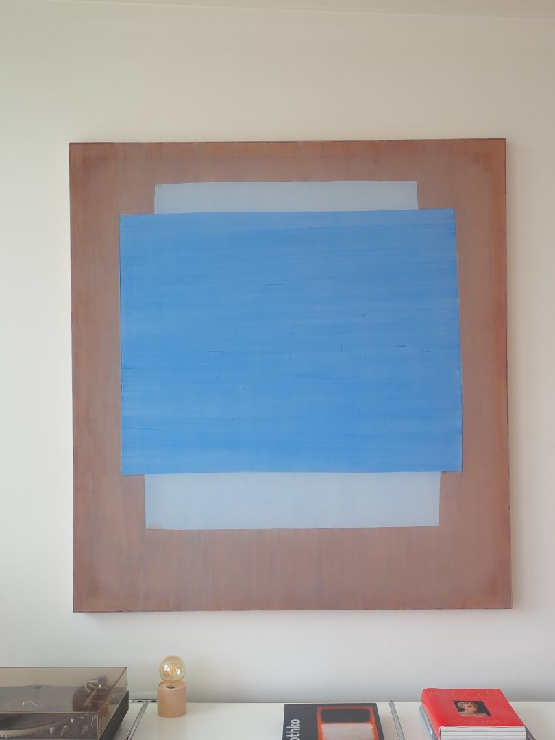 Horiztonal composition blue, brown