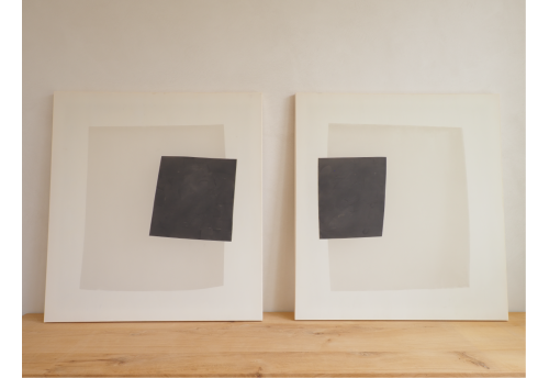 Enigma series bone black, off white