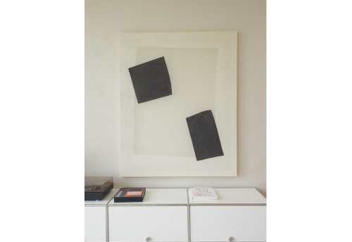 Enigma series bone black, off white