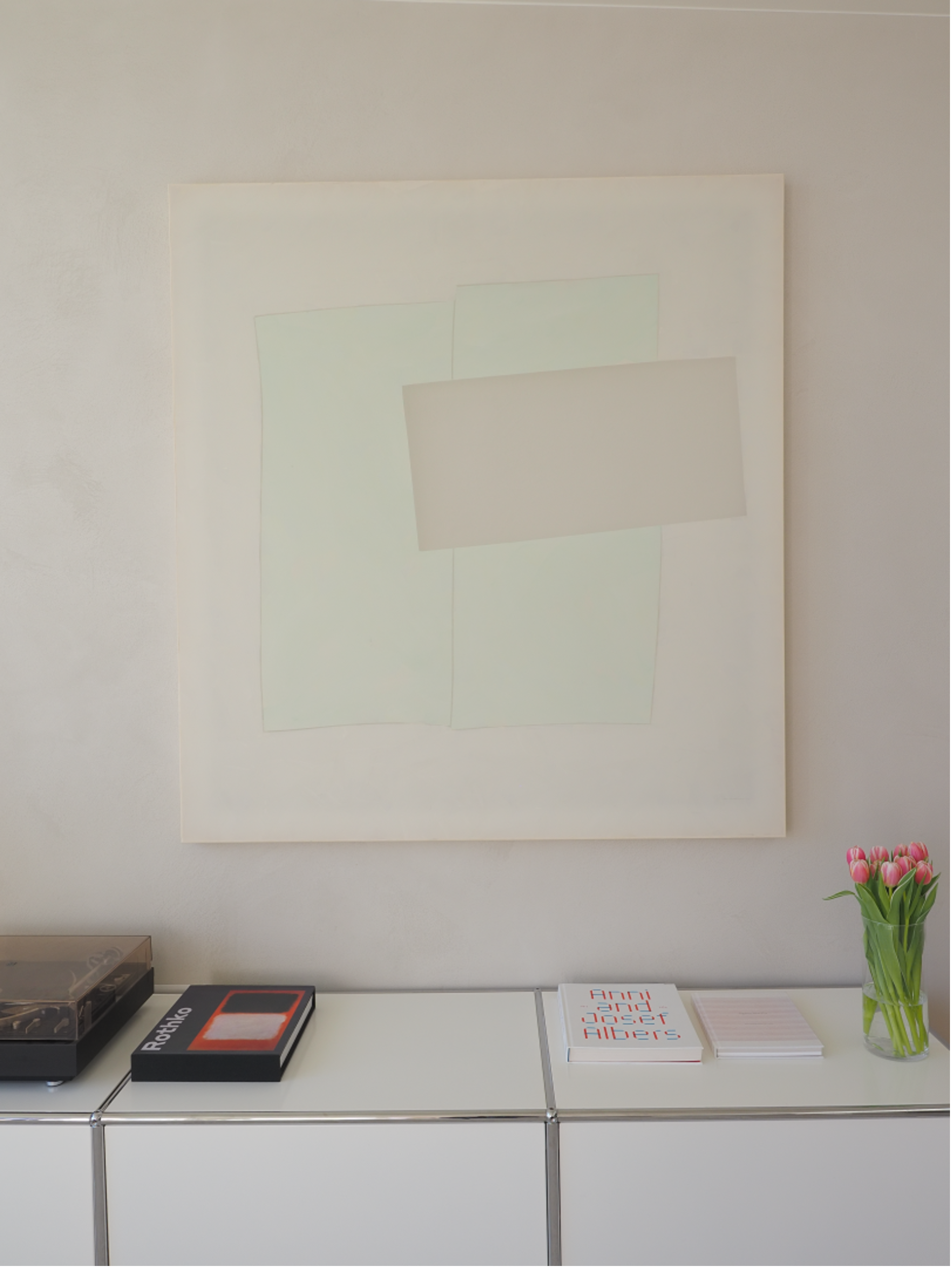 Enigma series dusty green, off white