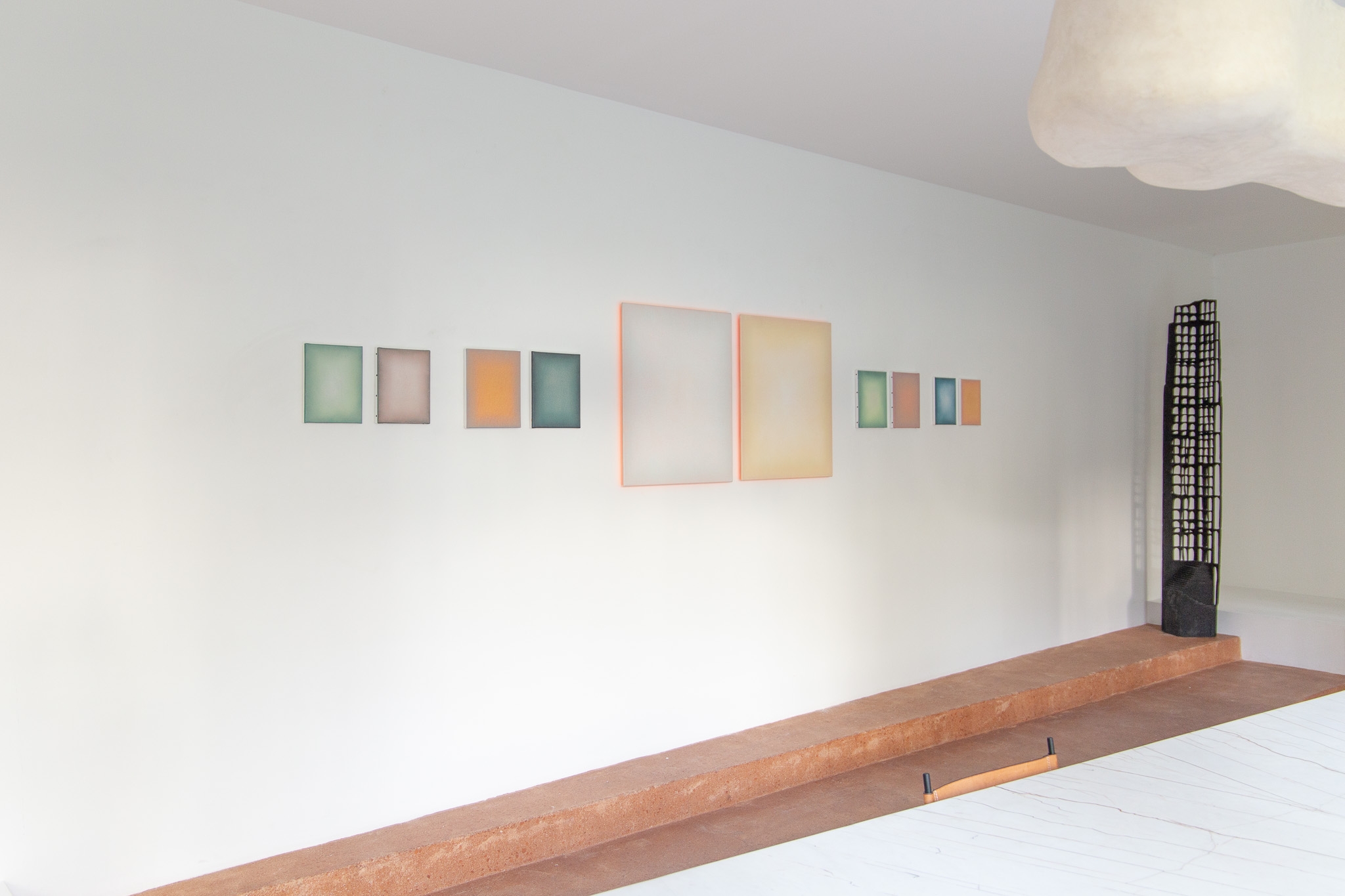 28925 - Black writing