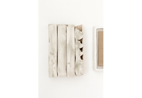 Echo ceramic wallpiece large 01