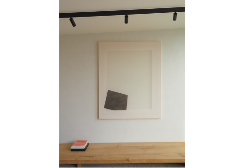 Enigma – Umber Black, Ecru