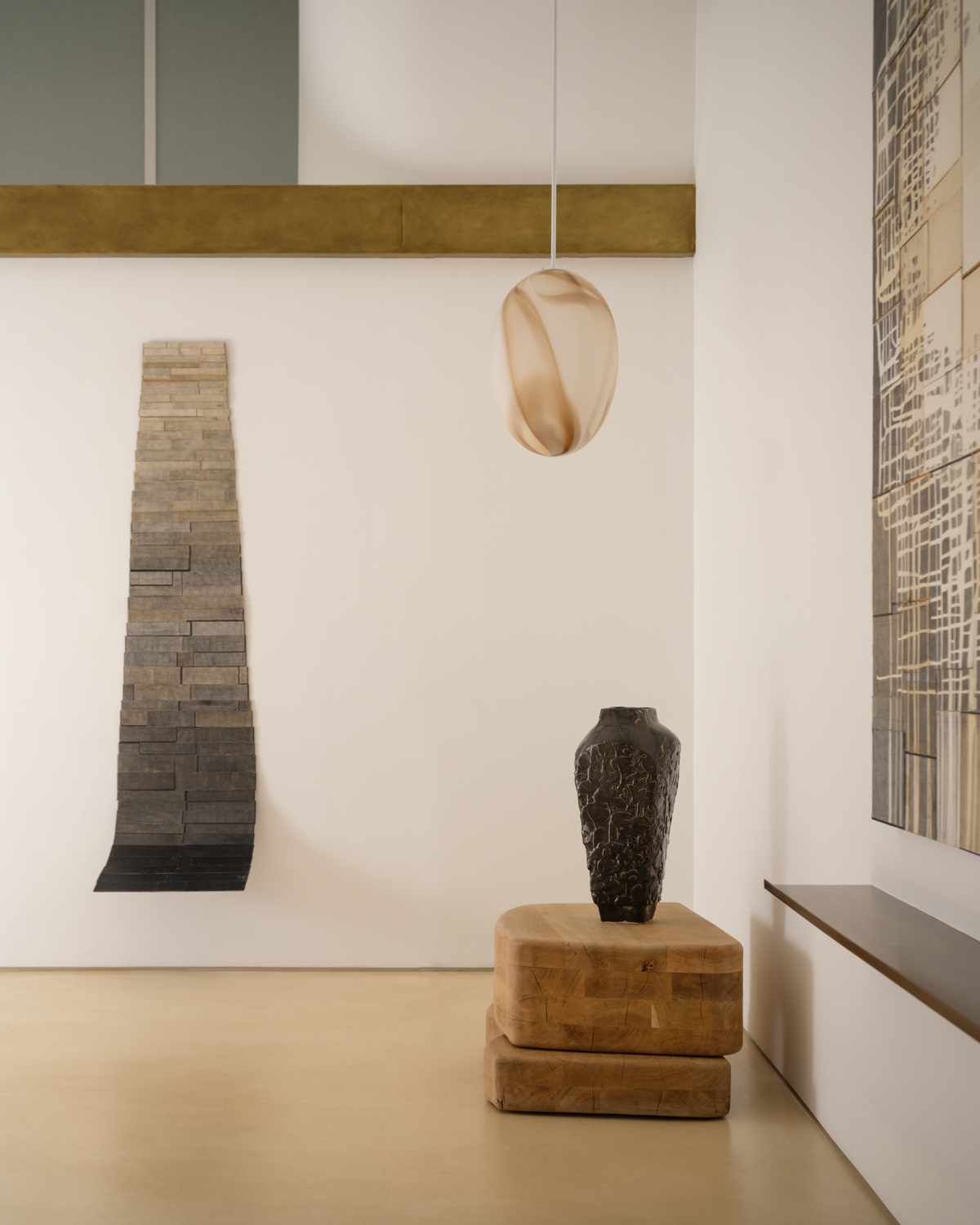 Light to Dark Shroud