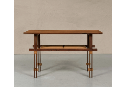 T.05.N – Table d’appoint en noyer