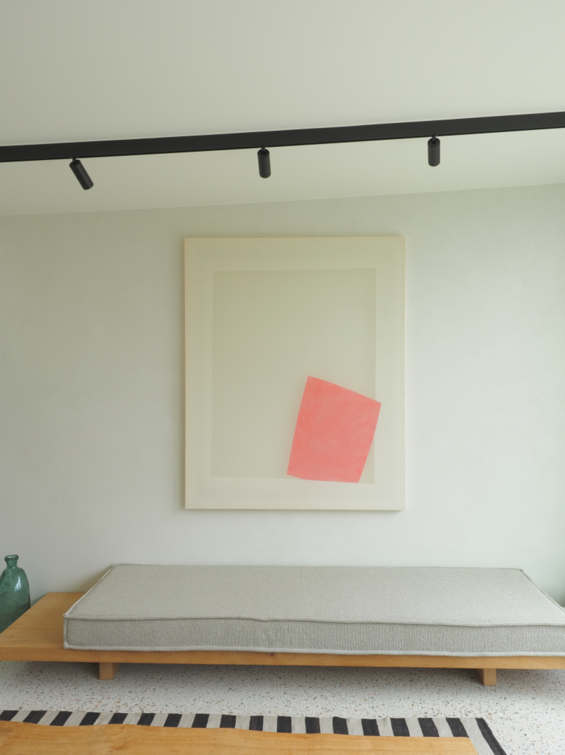 Enigma 1 – Apricot, Ecru