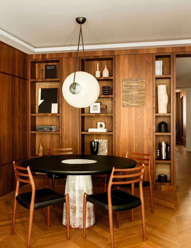 le tableau *Pause* de Saskia Saunders (Gallery Amelie du Chalard)